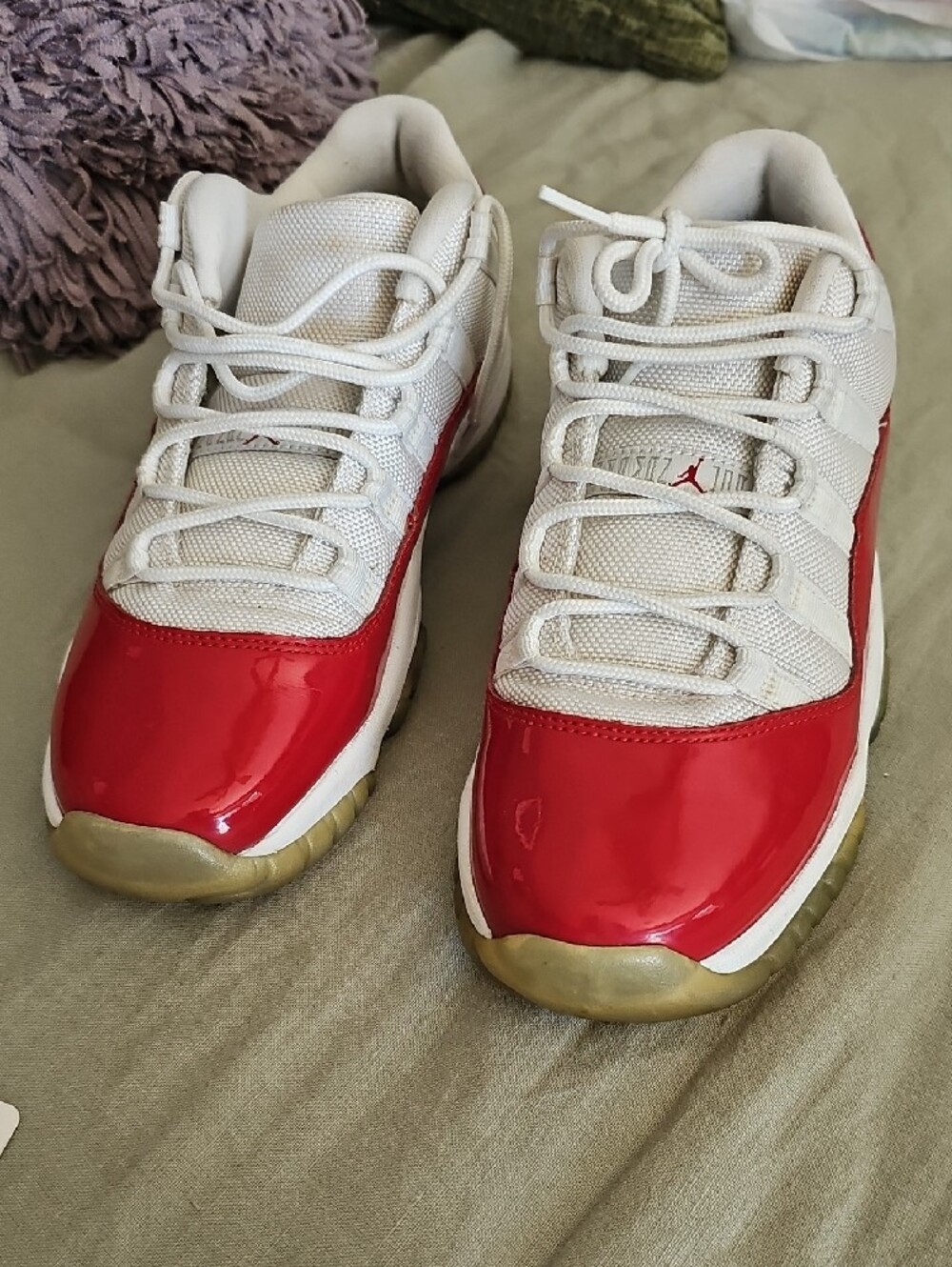 Nike Retro Air Jordan Cherry And White - Picture 8 of 16